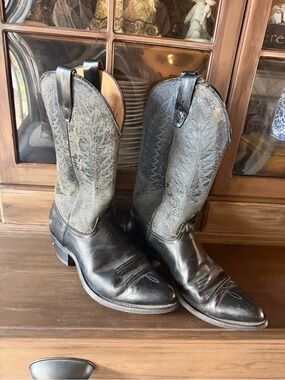 Laredo Black and Gray Leather Western Cowboy Boots